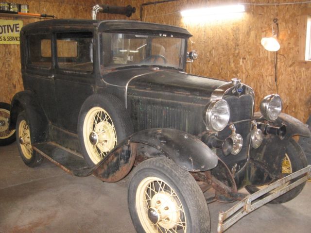 1930 model a ford 2 door with dual side mounts 1930 Ford Model A