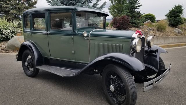 1930 Ford Model A Saloon - photo 6