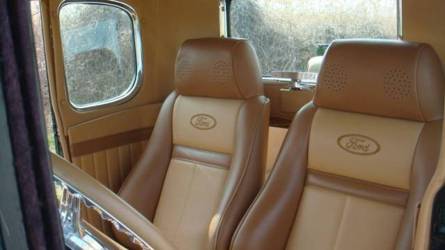 1930 Ford Model A - photo 11