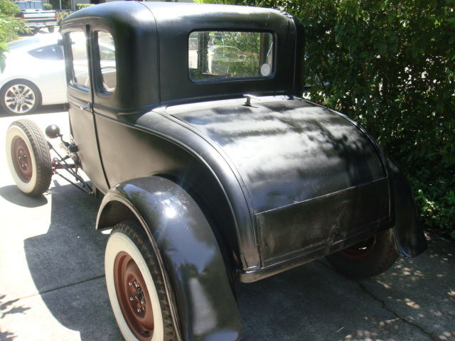 1930 Ford Model A Coupe - photo 3