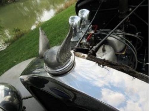 1930 Ford Model A Coupe - photo 12