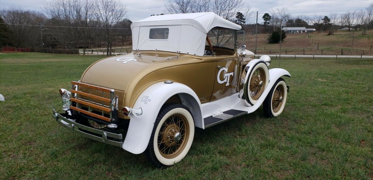 1930 Ford Model A Deluxe Roadster - photo 6