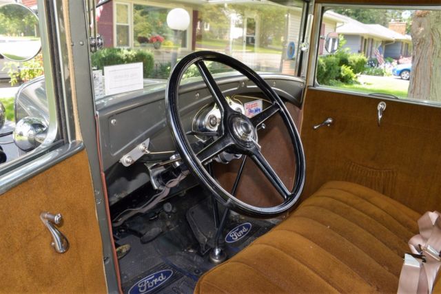 1930 Ford Model A Deluxe Coupe - photo 7