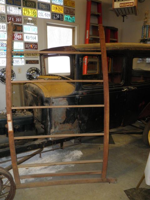 1930 Ford Model A Town Sedan - photo 8