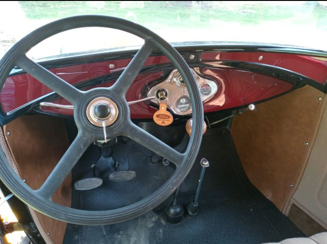 1930 Ford Model A - photo 7