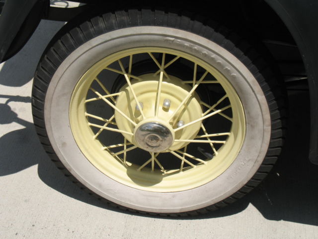 1930 Ford Model A - photo 7