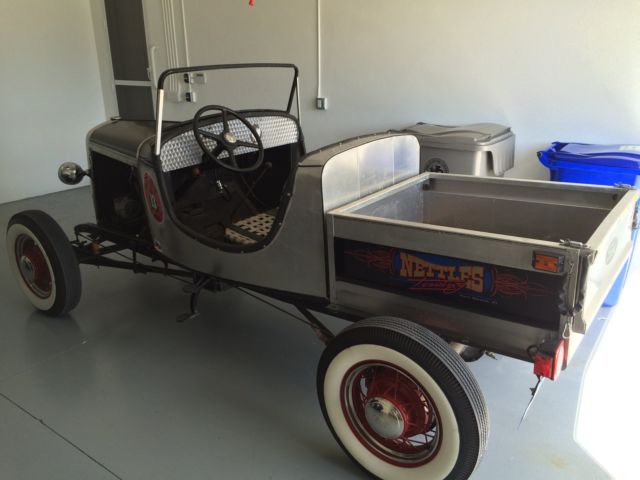 1930 Ford Model A - photo 2