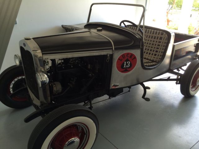 1930 Ford Model A - photo 8
