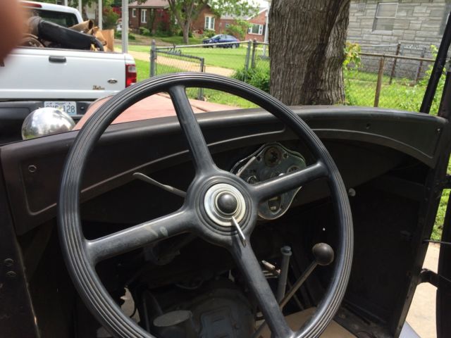 1930 Ford Model A - photo 5