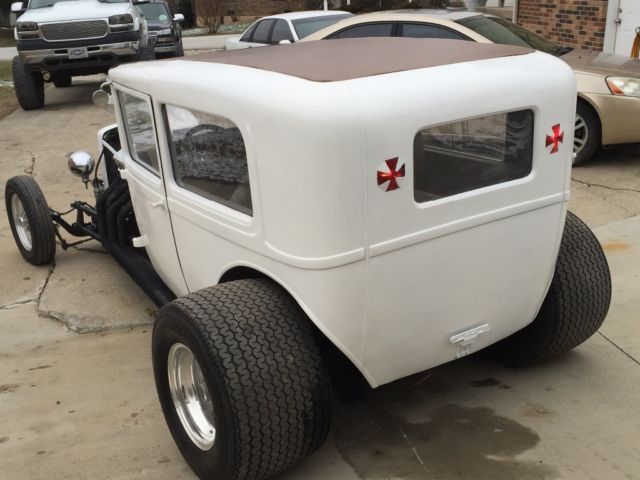 1930 Ford Model A Sedan - photo 3