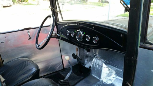 1930 Ford Sedan - photo 8