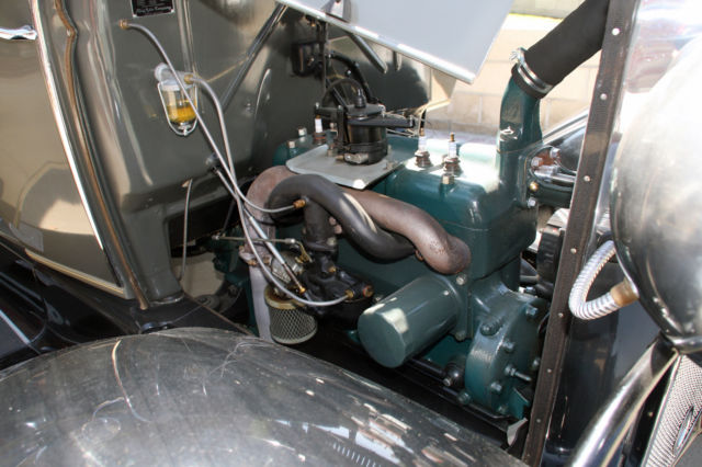 1930 Ford Model A Sport Coupe - photo 12