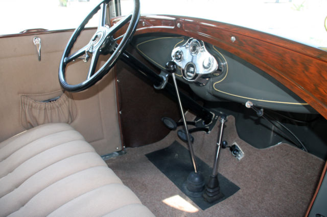 1930 Ford Model A Sport Coupe - photo 5