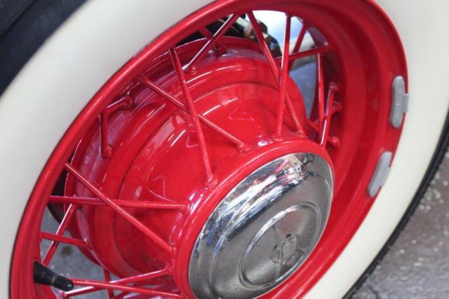 1929 Ford Model A - photo 9