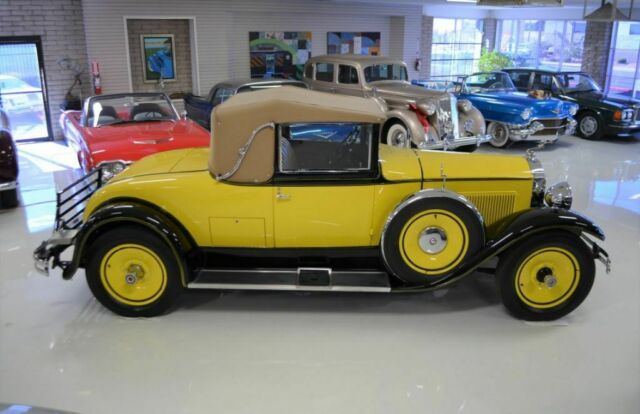 1930 Packard Model 733 Convertible Coupe - photo 12