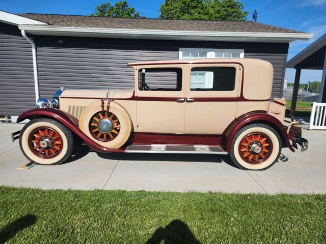 1930 Packard Model NA Sedan Brown RWD Manual Packard 1930 Packard Model NA Packard