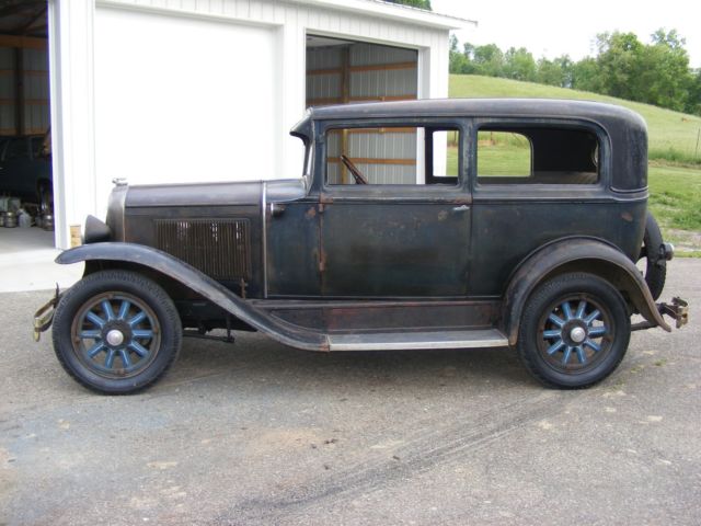 1930 Pontiac Other two door sedan