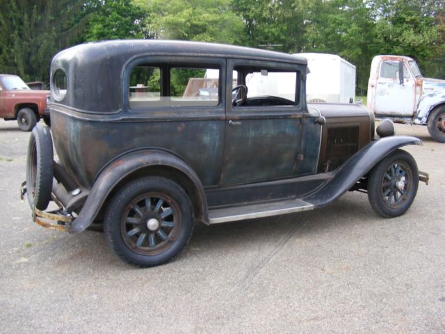 1930 Pontiac Other two door sedan - photo 2