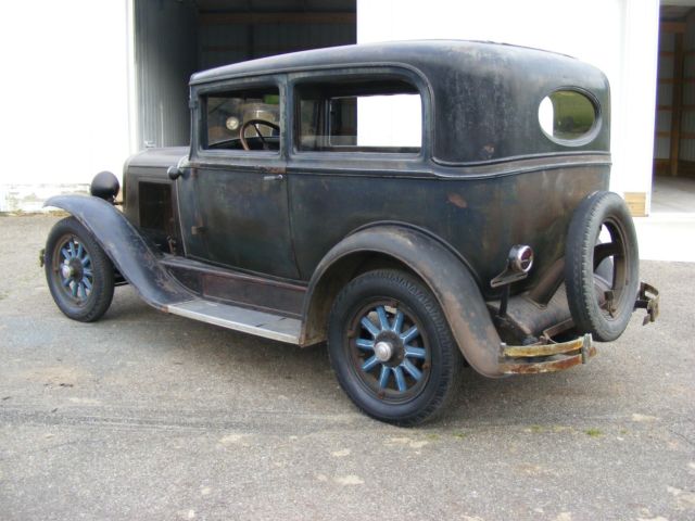 1930 Pontiac Other two door sedan - photo 5