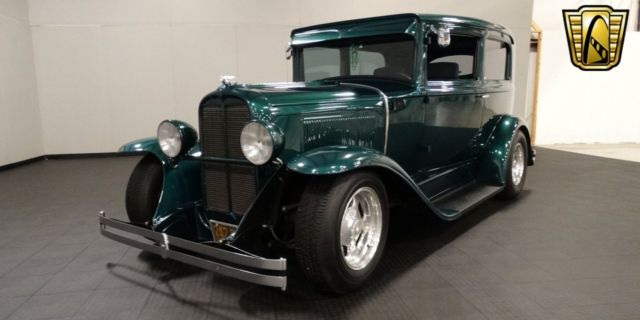 1930 Pontiac Sedan - photo 2