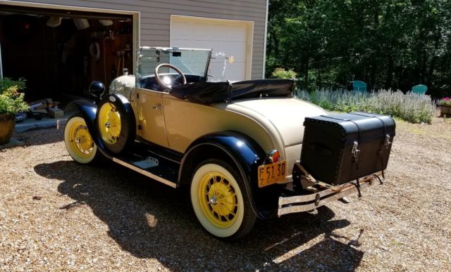 1930 Ford Model A Roadster - photo 2