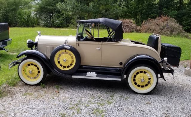 1930 Ford Model A Roadster - photo 3