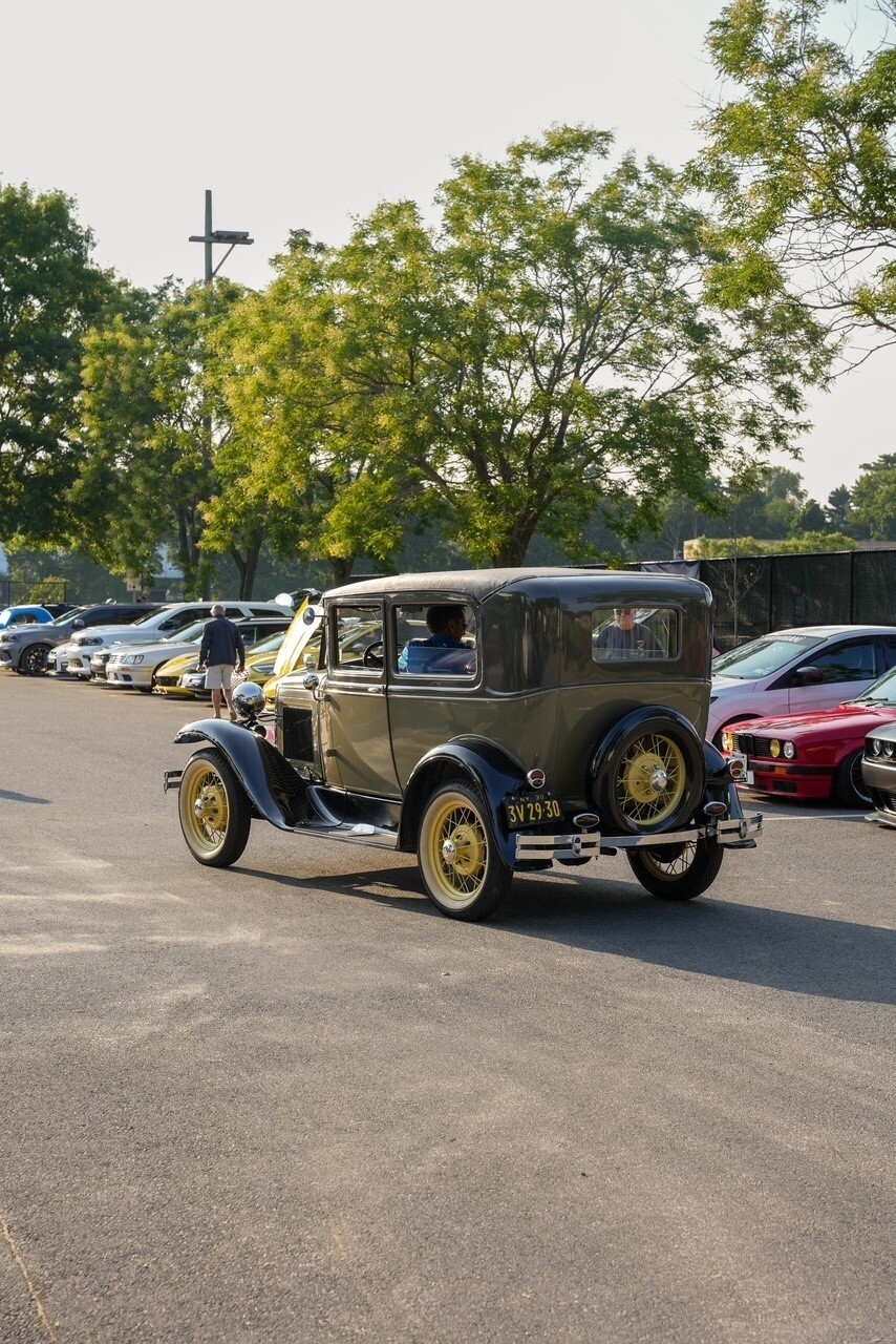 1930 Ford Model A - photo 9