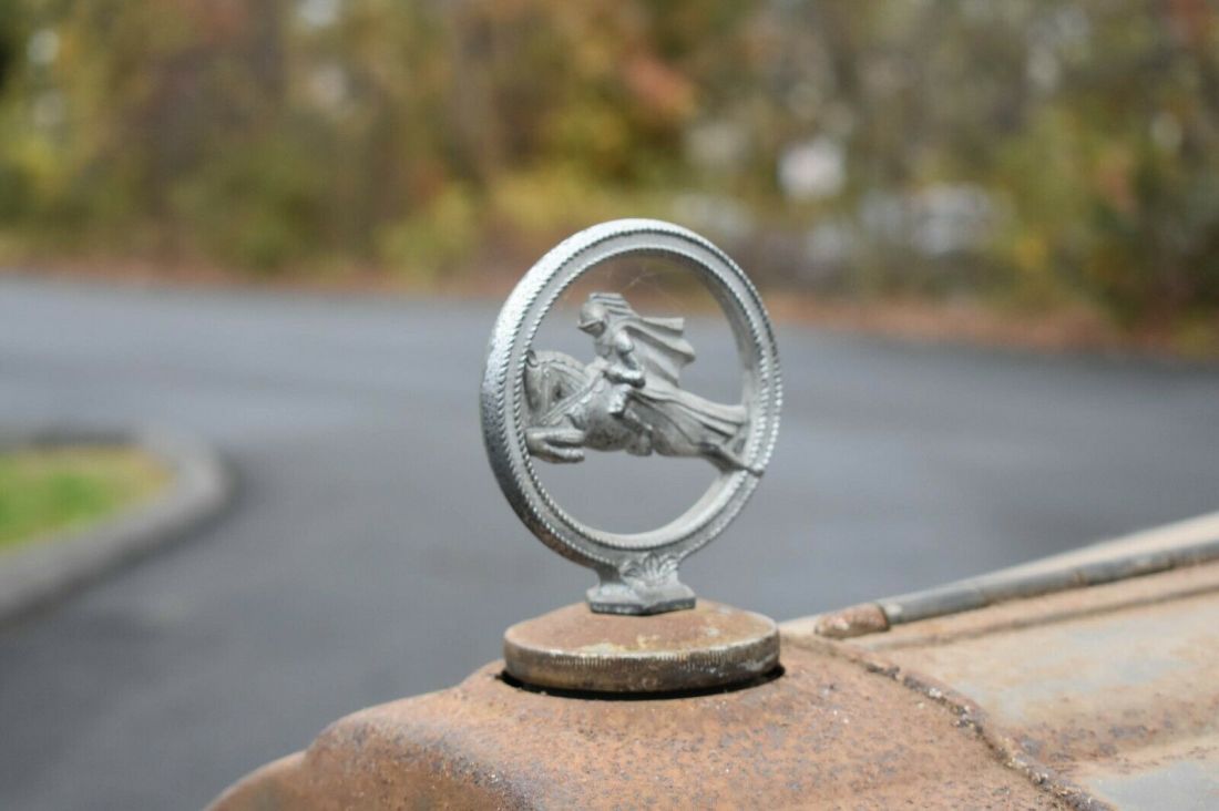 1930 Willys Knight Model 66B - photo 12