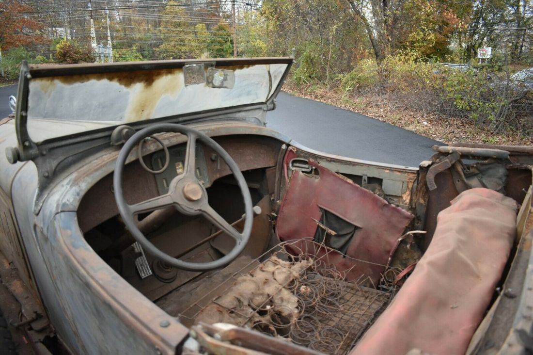 1930 Willys Knight Model 66B - photo 8
