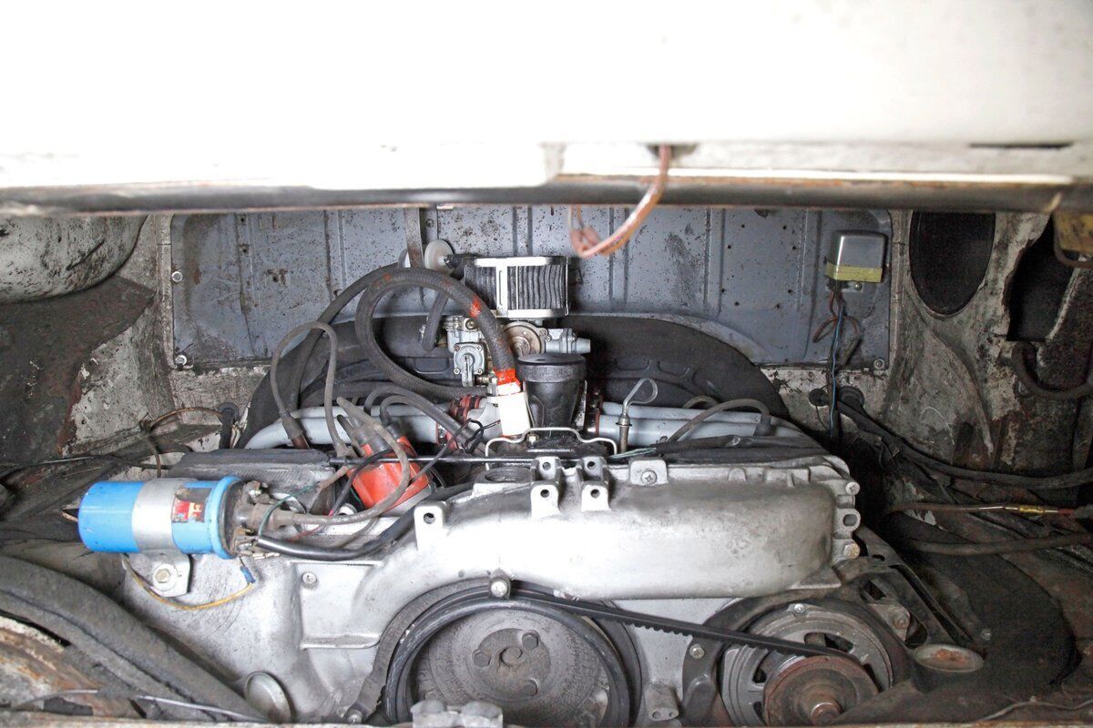 1975 Volkswagen Camper - photo 12
