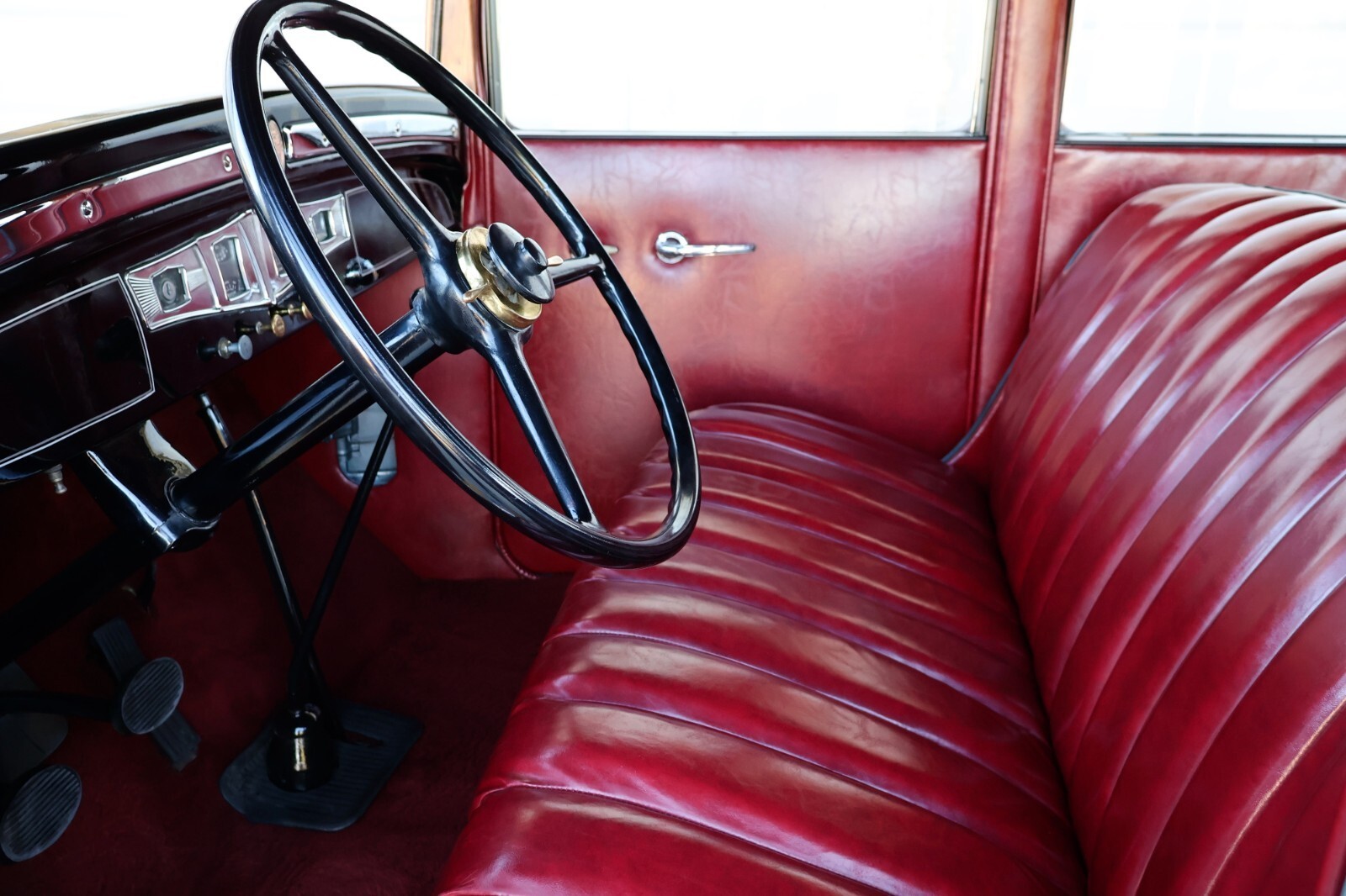 1930 Chrysler DeSoto Straight 8 - Bigger than Ford Model A or Chevy , as Packard - photo 13