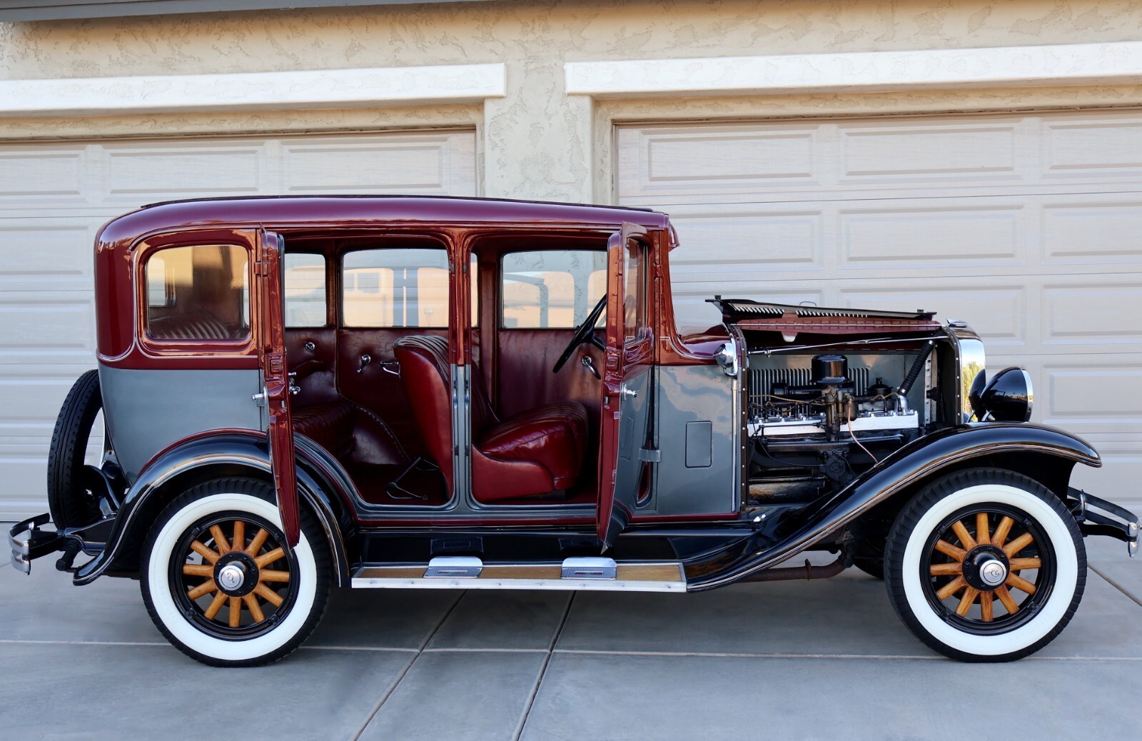 1930 Chrysler DeSoto Straight 8 - Bigger than Ford Model A or Chevy , as Packard - photo 3