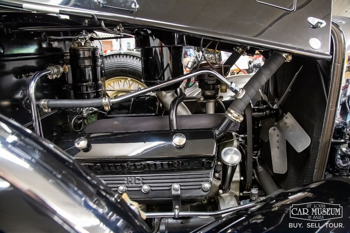 1931 Cadillac 355A Town Sedan - photo 7