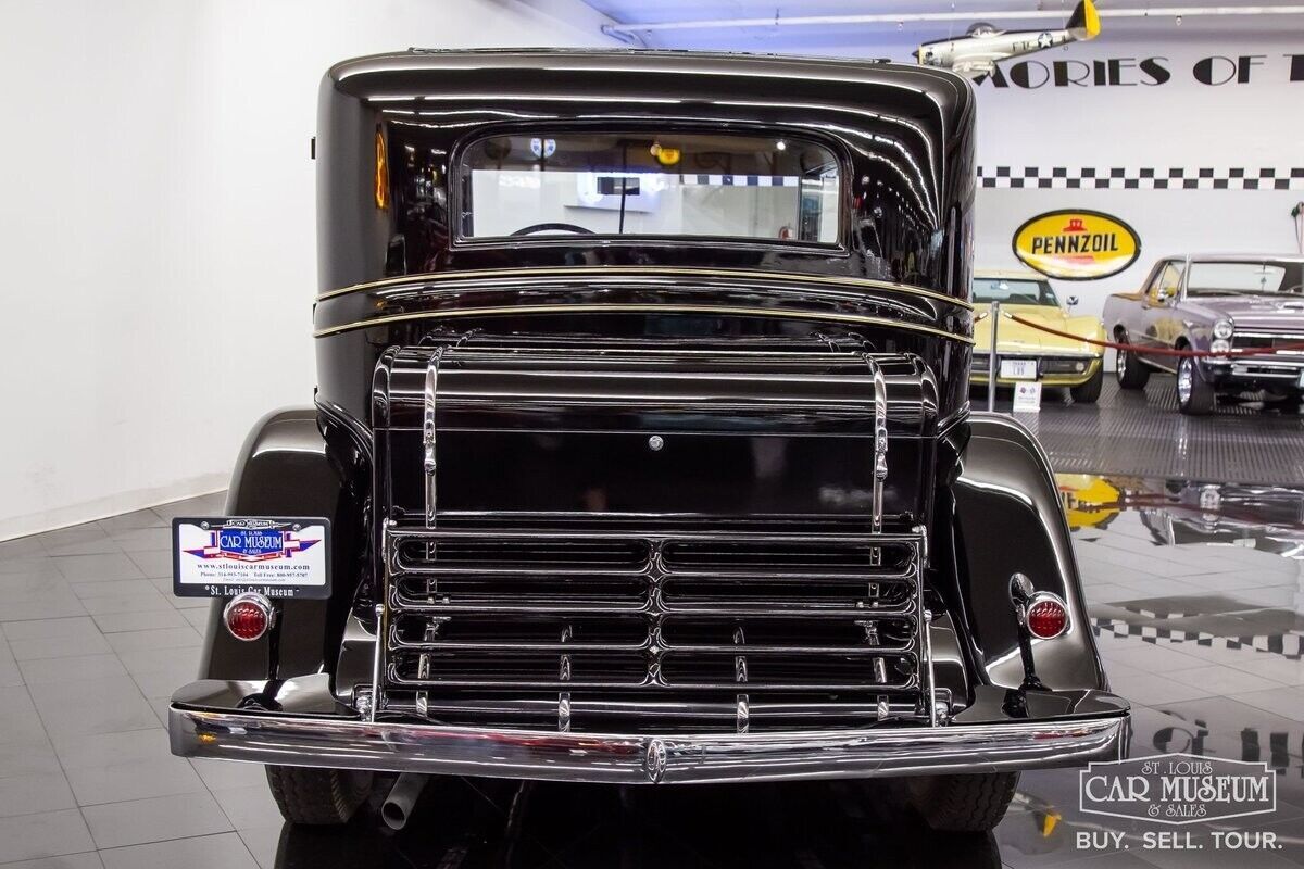 1931 Cadillac 355A Town Sedan - photo 8