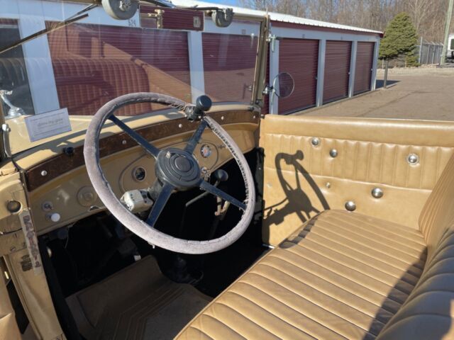 1931 Cadillac Sedan - photo 13