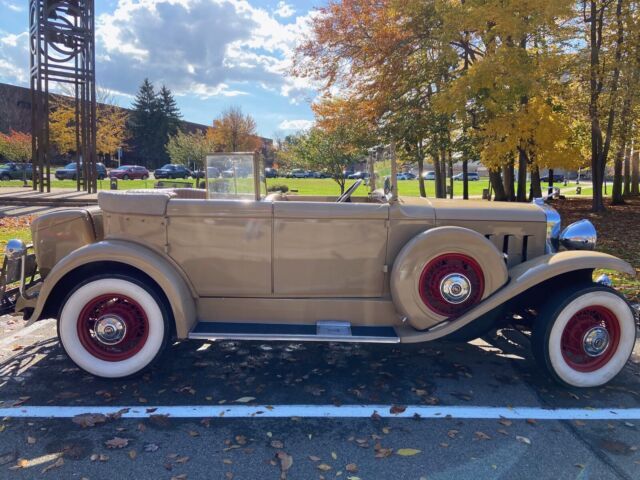1931 Cadillac Sedan - photo 2