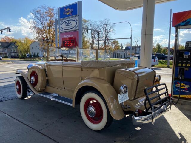 1931 Cadillac Sedan - photo 4