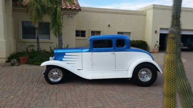 1931 Chevrolet Coupe, blue and white 1931 Chevrolet Other