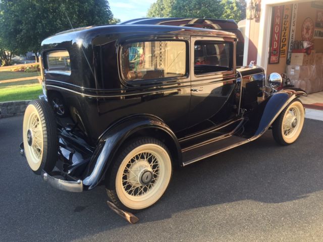 1931 Chevrolet Independence Coach - photo 2