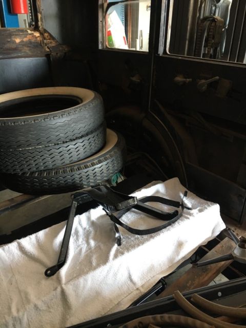 1931 Ford Chevy 4 door - photo 9