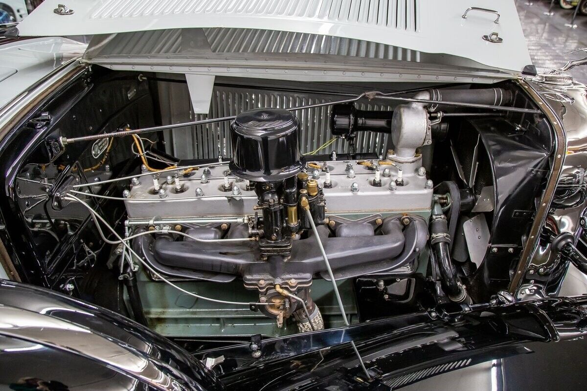 1931 Chrysler Imperial CG Seven Passenger - photo 10