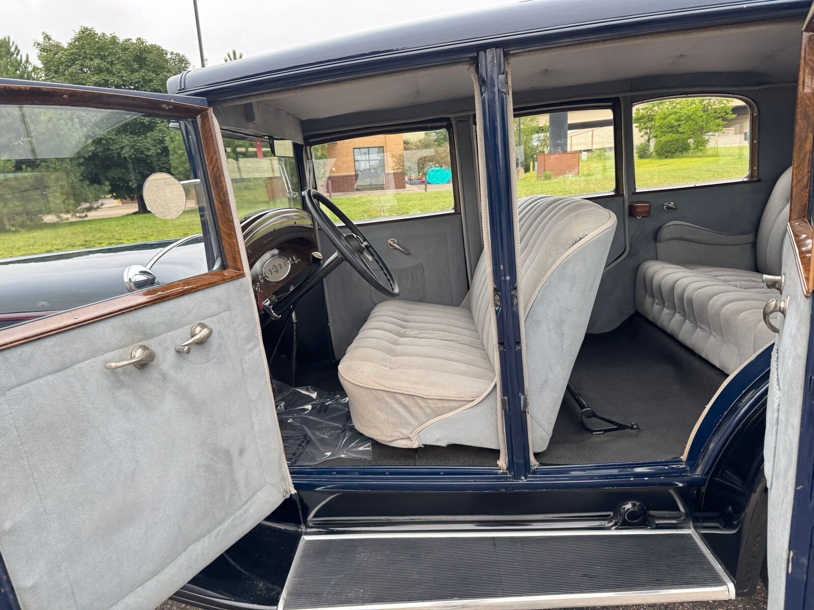 1931 DeSoto Six Sedan - photo 10