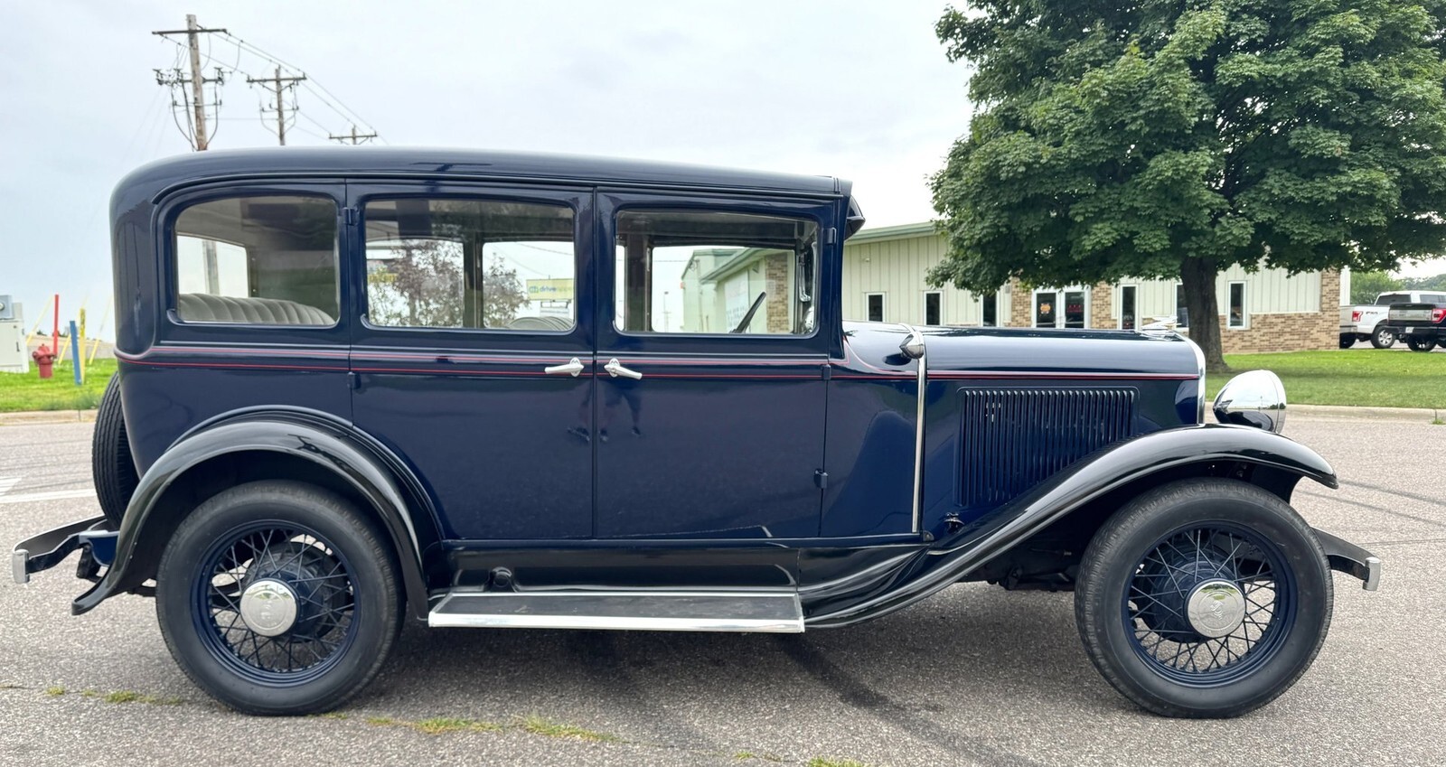 1931 DeSoto Six Sedan - photo 2