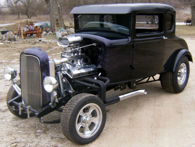 1931 ford 5 window coupe "HIGH BOY' custom built no reserve 1931 Ford Model A