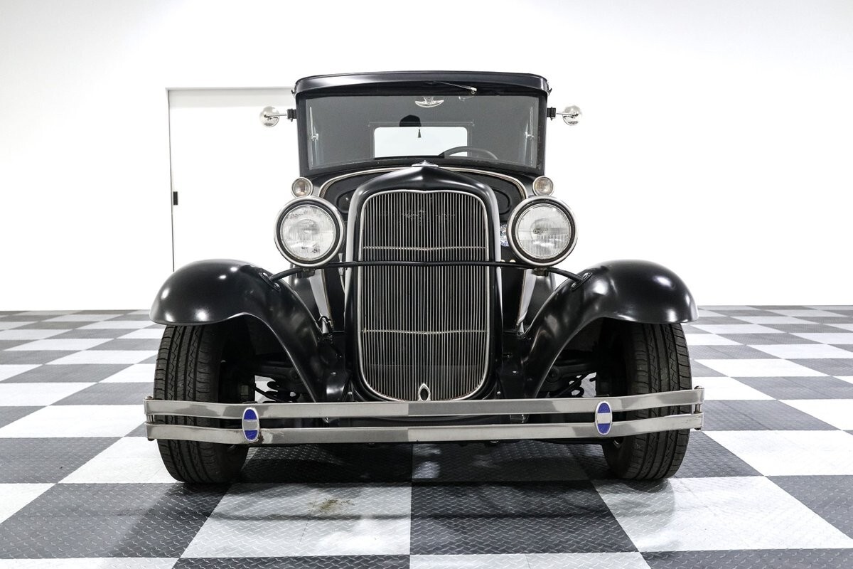 1931 Ford Coupe - photo 2