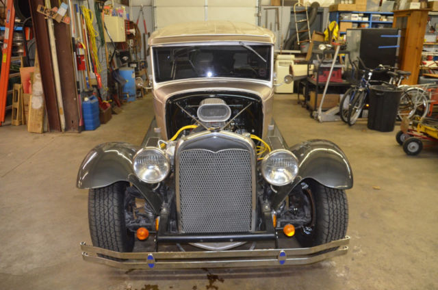 1931 Ford Model A Limo - photo 2