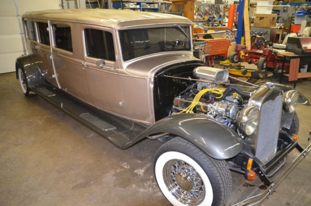 1931 Ford Model A Limo - photo 4
