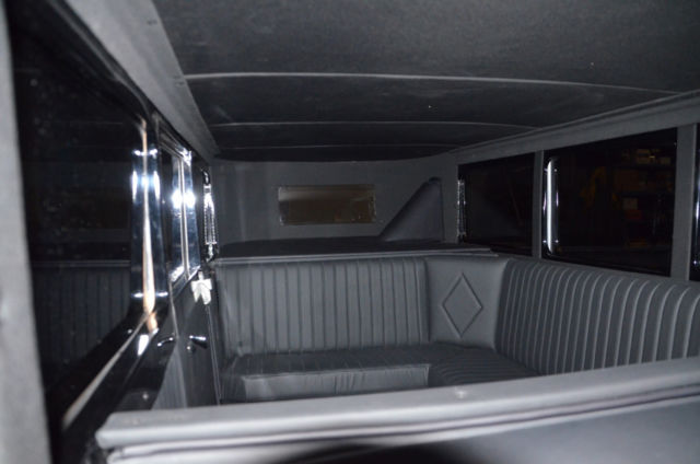 1931 Ford Model A Limo - photo 7