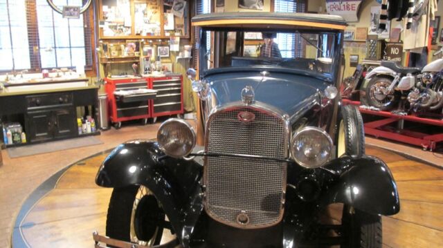 1931 Ford Model A Deluxe - photo 5