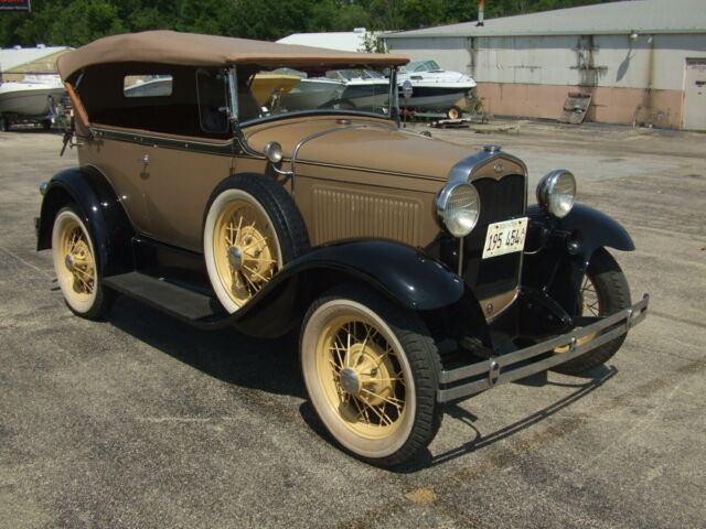 1931 Ford Model A 2 door Deluxe Phaeton - photo 2